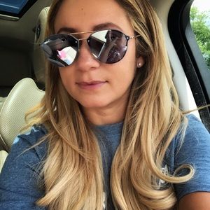 Meet your Posher, Karla